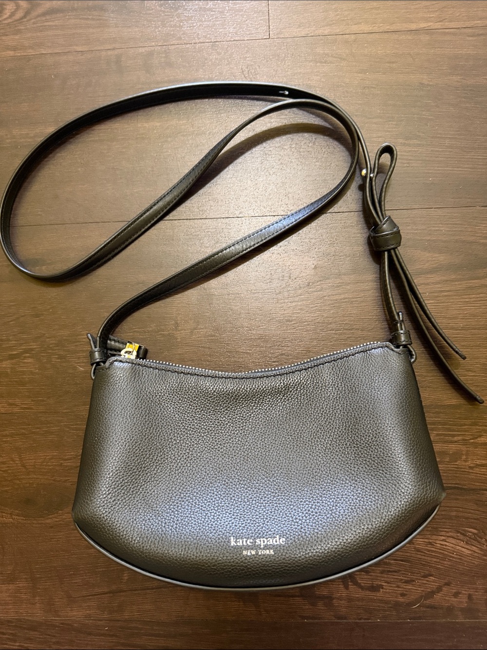 Kate Spade Loop Pebble Crossbody Purse